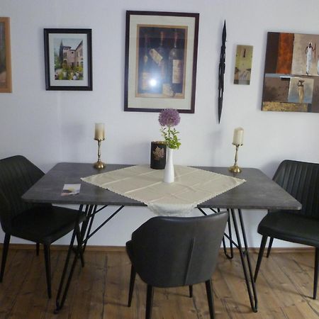 Ferienwohnung Ehlen Im Alten Winzerhaus ツェルティンゲン・ラハティグ エクステリア 写真