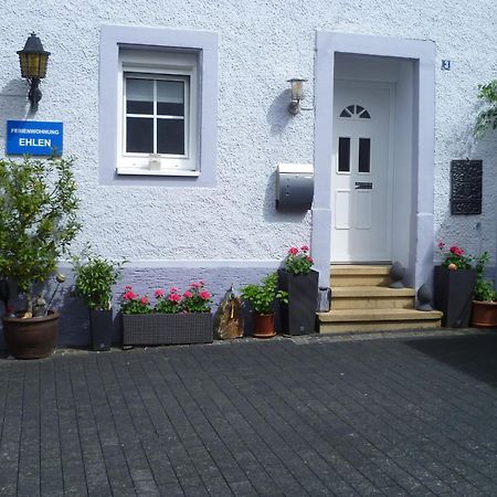 Ferienwohnung Ehlen Im Alten Winzerhaus ツェルティンゲン・ラハティグ エクステリア 写真
