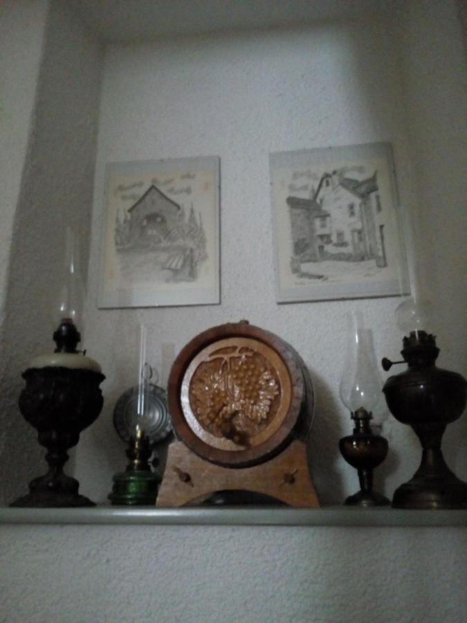 Ferienwohnung Ehlen Im Alten Winzerhaus ツェルティンゲン・ラハティグ エクステリア 写真