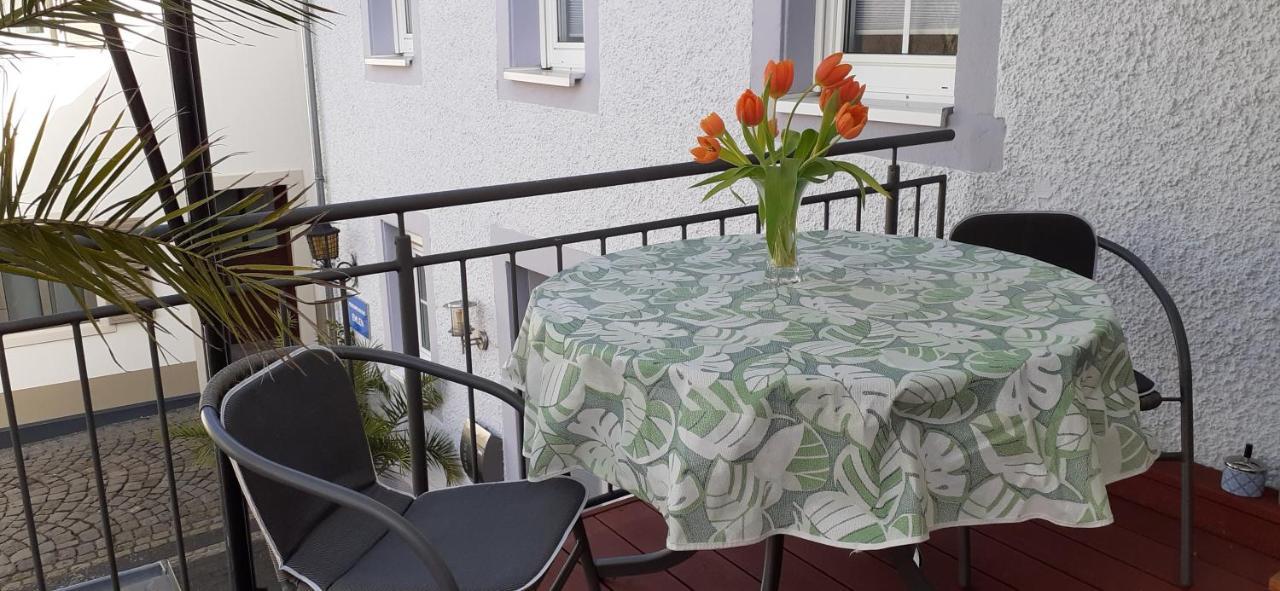 Ferienwohnung Ehlen Im Alten Winzerhaus ツェルティンゲン・ラハティグ エクステリア 写真