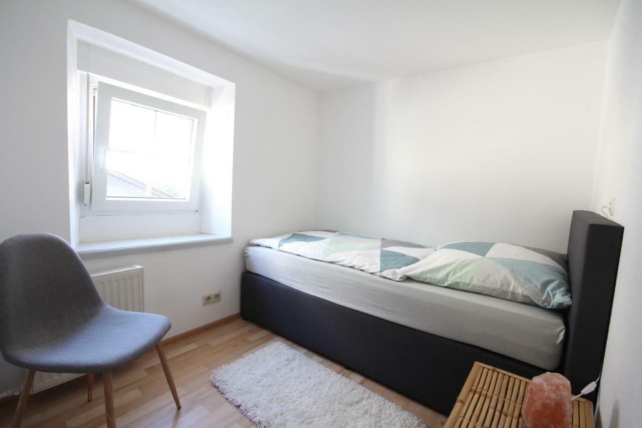 Ferienwohnung Ehlen Im Alten Winzerhaus ツェルティンゲン・ラハティグ エクステリア 写真