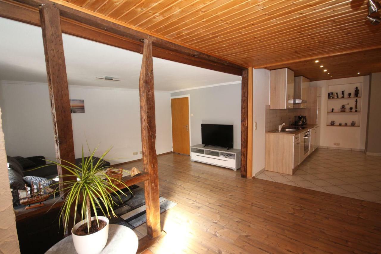 Ferienwohnung Ehlen Im Alten Winzerhaus ツェルティンゲン・ラハティグ エクステリア 写真